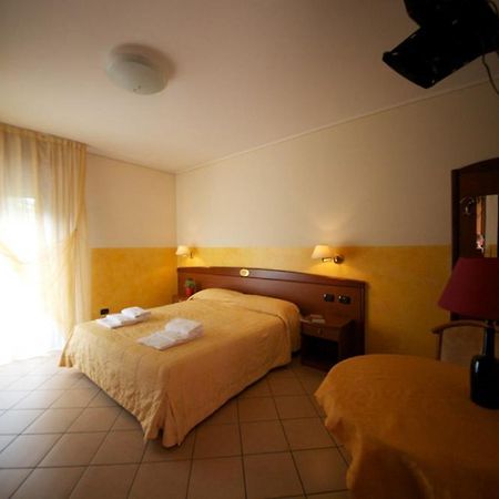 Villa Terri Verona Kamer foto